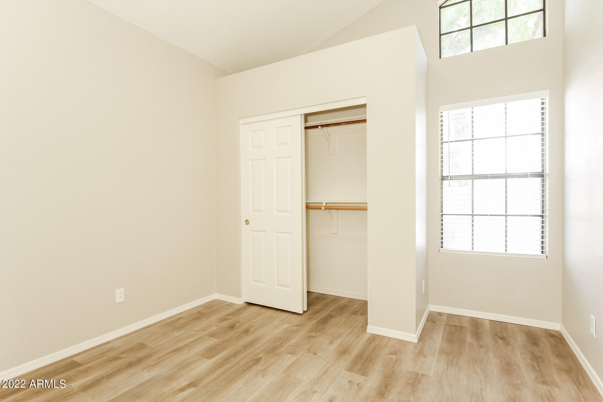 876 North Terrace Road Chandler, AZ 85226 - Photo 3 of 16 010-photo-bedroom-11776098