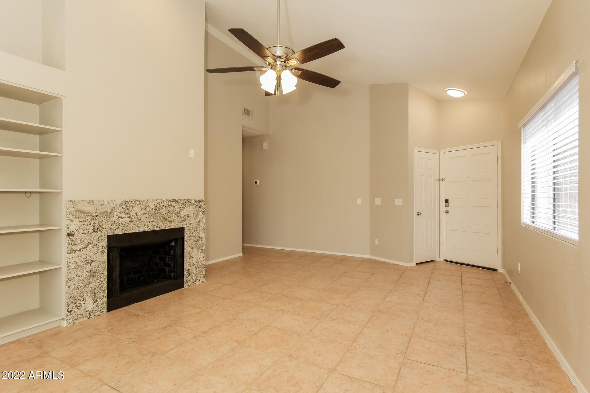 876 North Terrace Road Chandler, AZ 85226 - Photo 8 of 16 003-photo-living-room-11776104