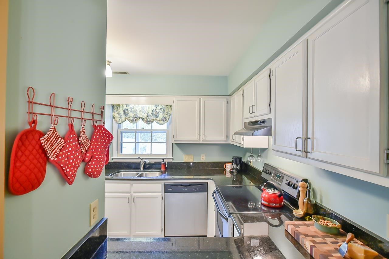 108 Shady Spring Place Durham, NC 27713 - Photo 13 of 34 Photo 13