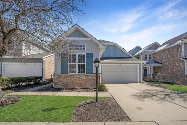 $535,000 | 1713 Astor Avenue, Oakbrook Terrace, IL 60181