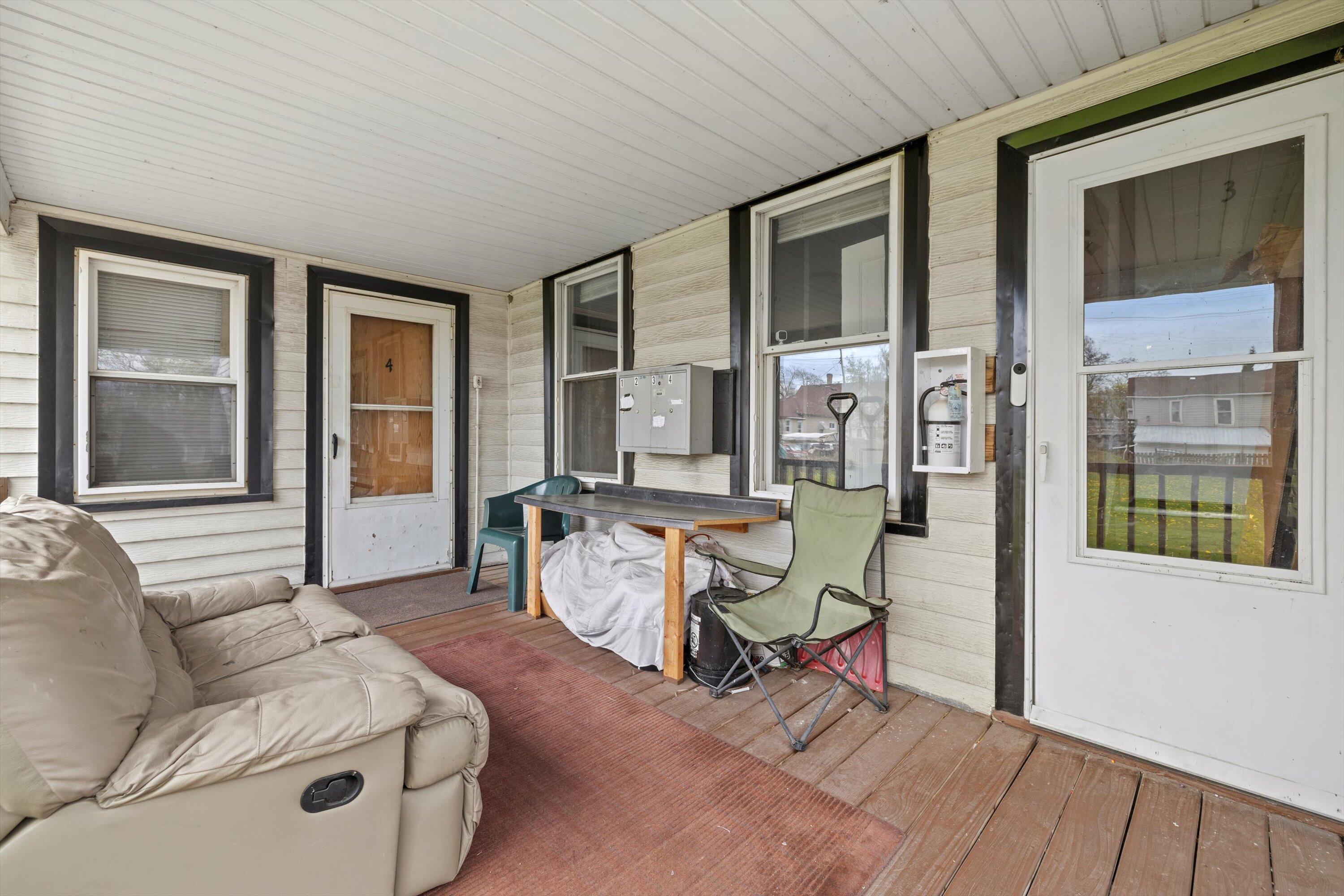 1220 North Wisconsin Street Racine, WI 53402 - Photo 9 of 21 Covered Porch