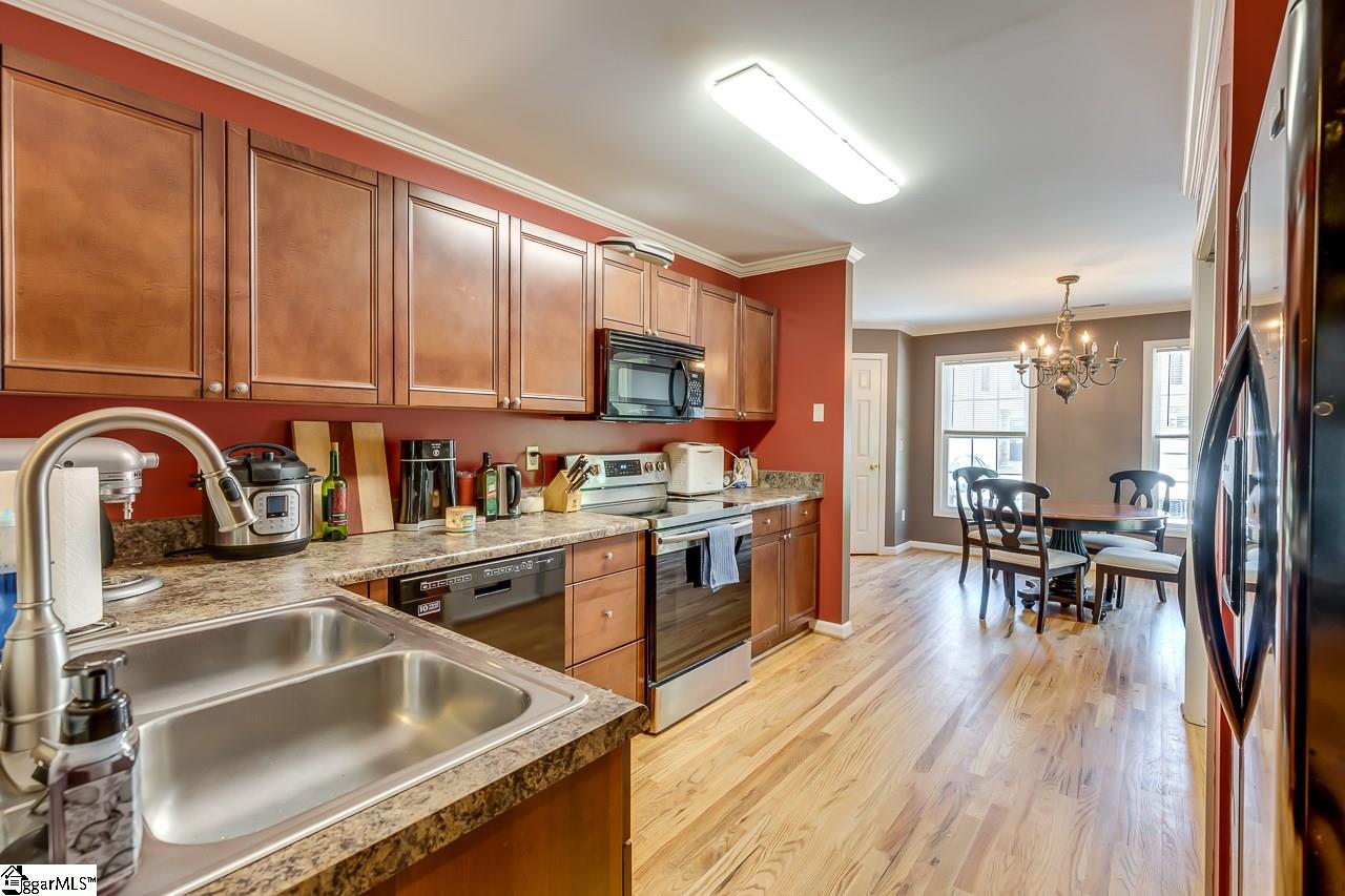 1146 East Lee Road Taylors, SC 29687 - Photo 11 of 32 Gallery Image 11