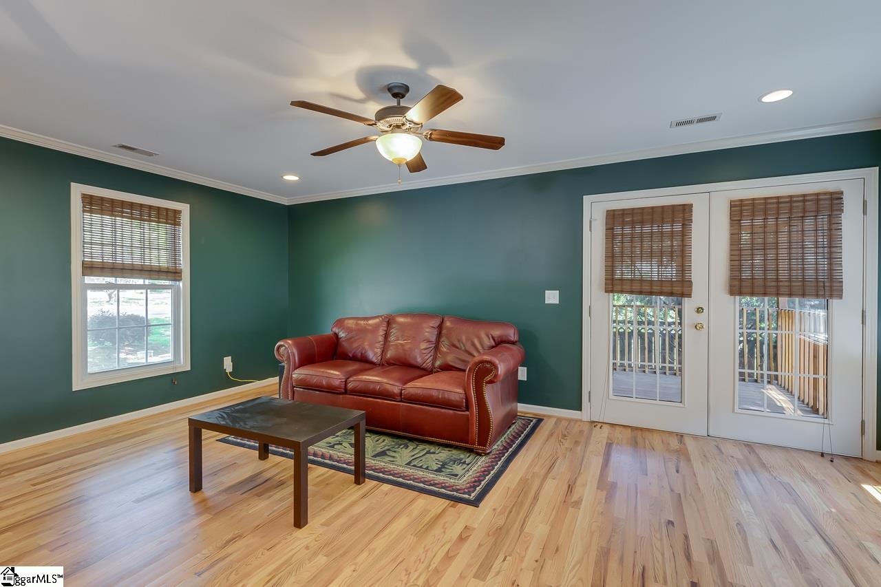 1146 East Lee Road Taylors, SC 29687 - Photo 13 of 32 Gallery Image 13