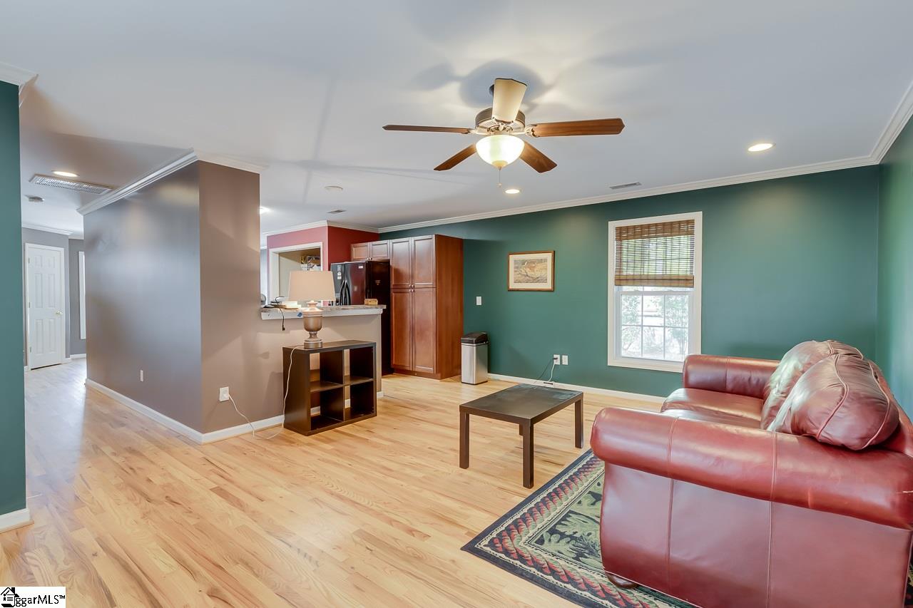 1146 East Lee Road Taylors, SC 29687 - Photo 16 of 32 Gallery Image 16