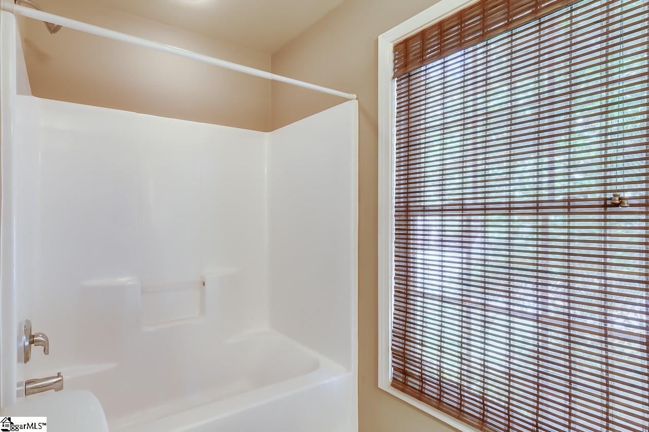 1146 East Lee Road Taylors, SC 29687 - Photo 21 of 32 Gallery Image 21