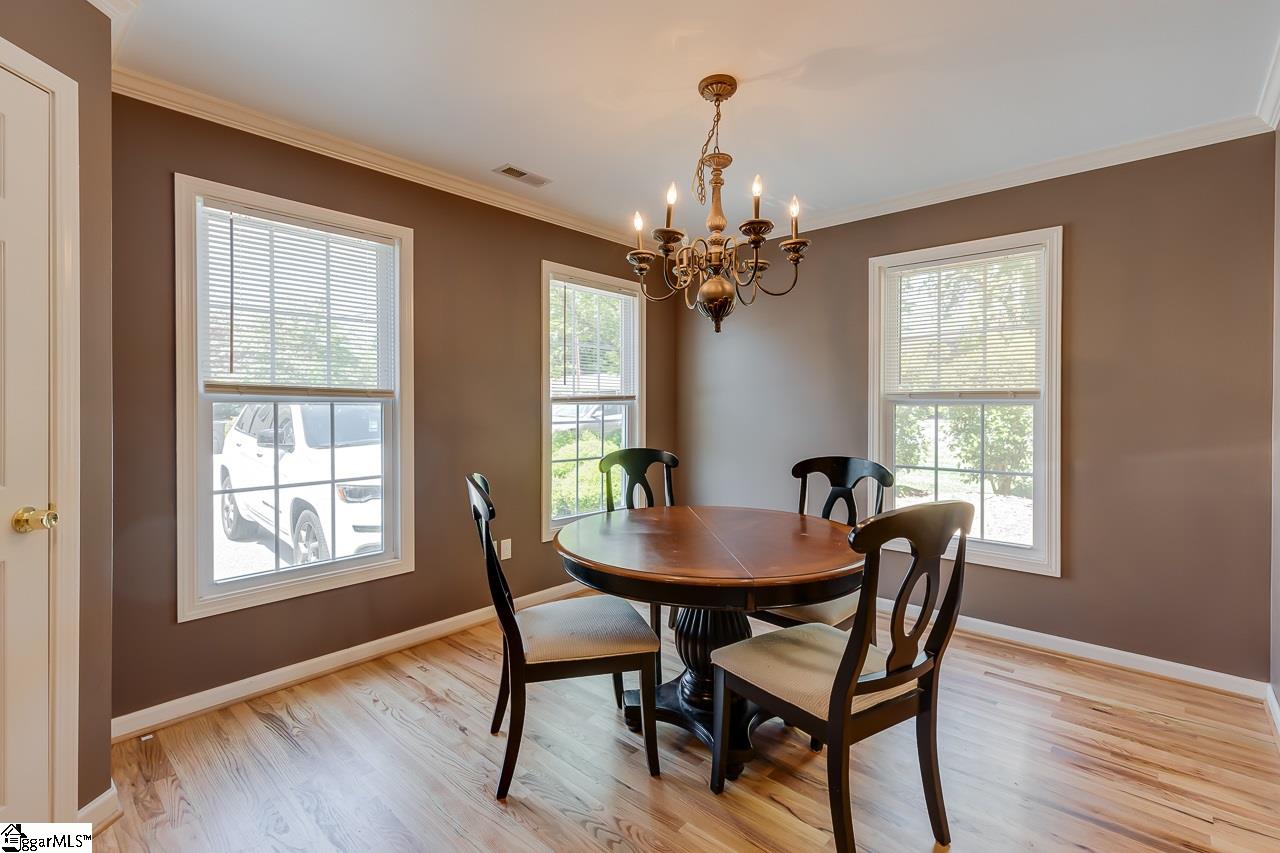 1146 East Lee Road Taylors, SC 29687 - Photo 4 of 32 Gallery Image 4