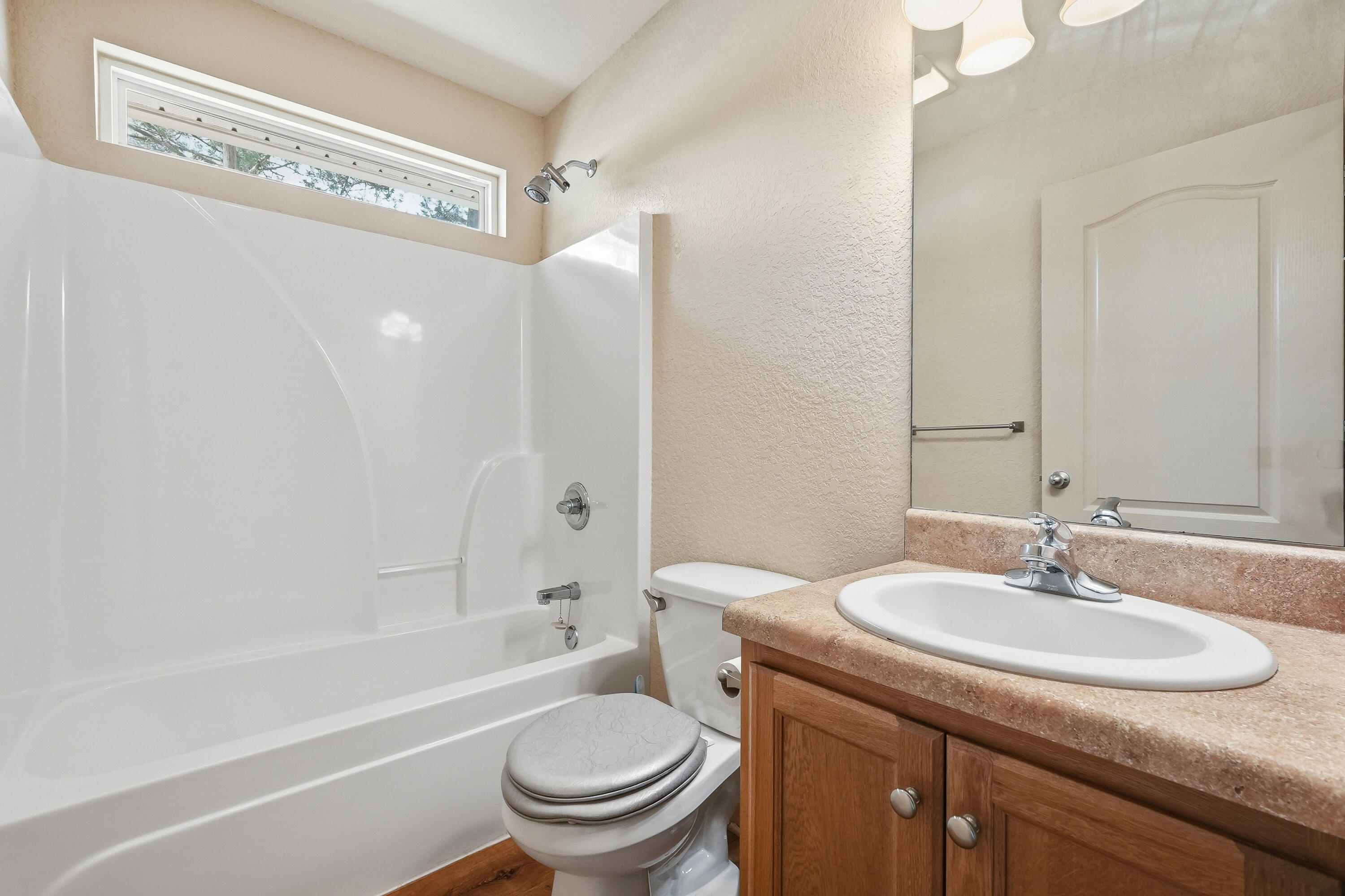 5530 Royal Street Crestview, FL 32539 - Photo 13 of 45 5530 royal st-34