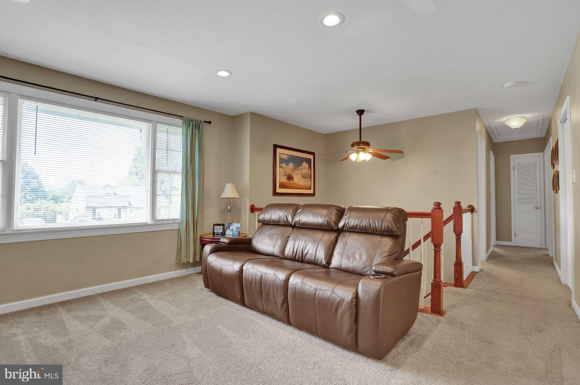 722 Tamarack Trail Reading, PA 19607 - Photo 5 of 30