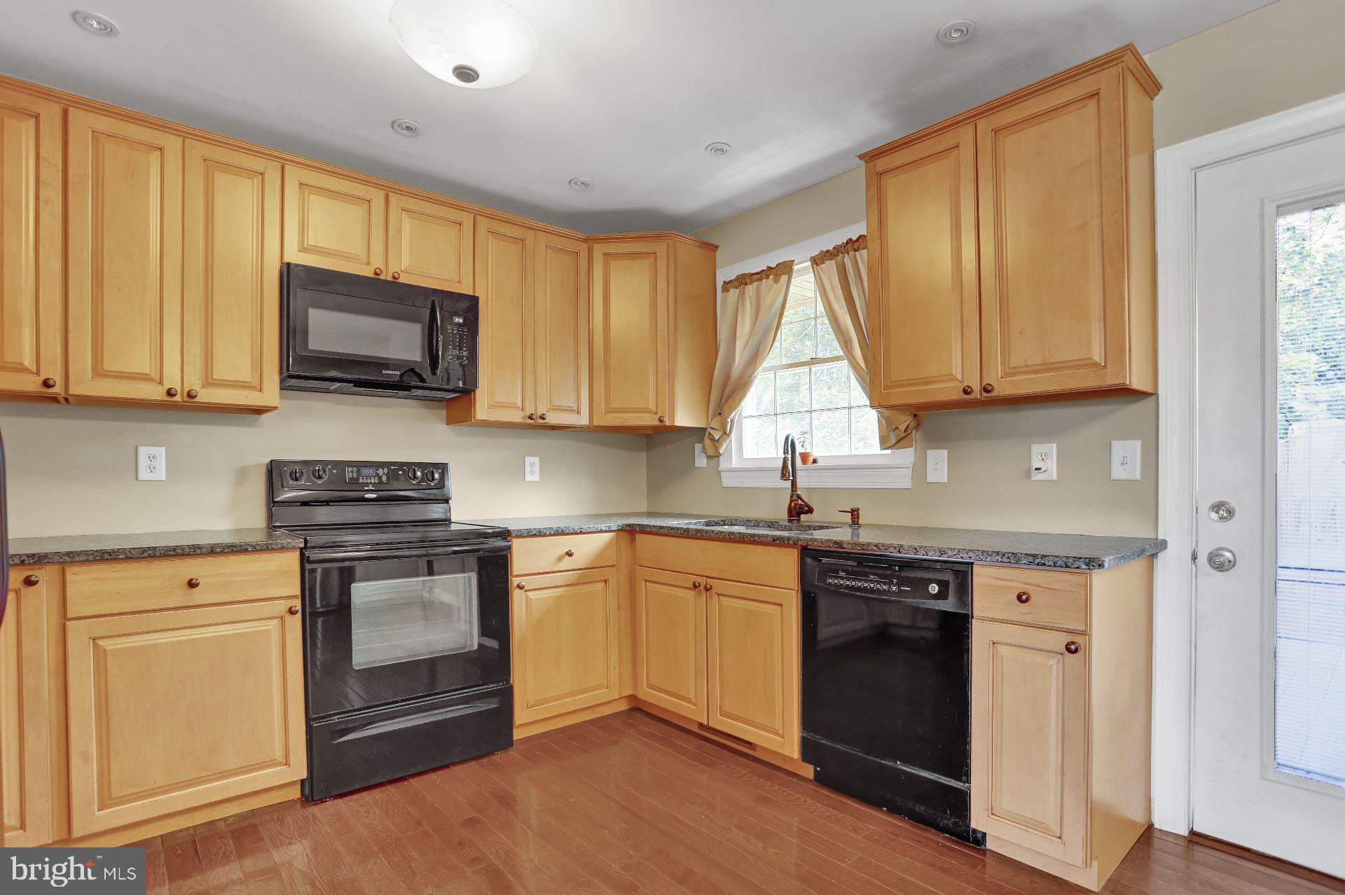 722 Tamarack Trail Reading, PA 19607 - Photo 8 of 30