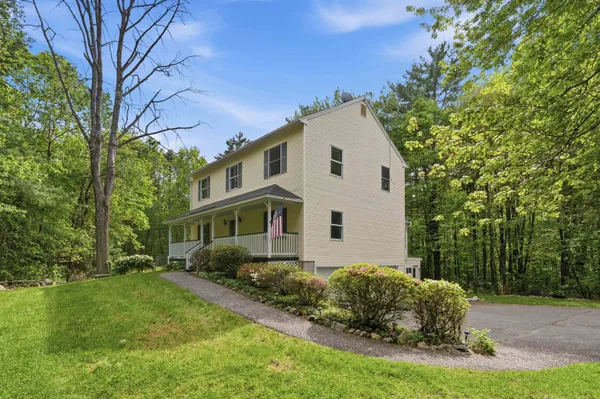$785,000 | 47 Noyes Road, Londonderry, NH 03053