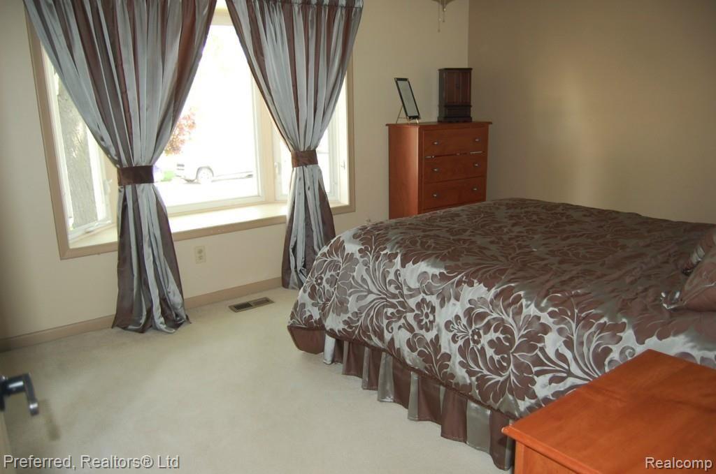 7519 Kingsbridge Road Canton, MI 48187 - Photo 12 of 24 Master Bedroom.jpg