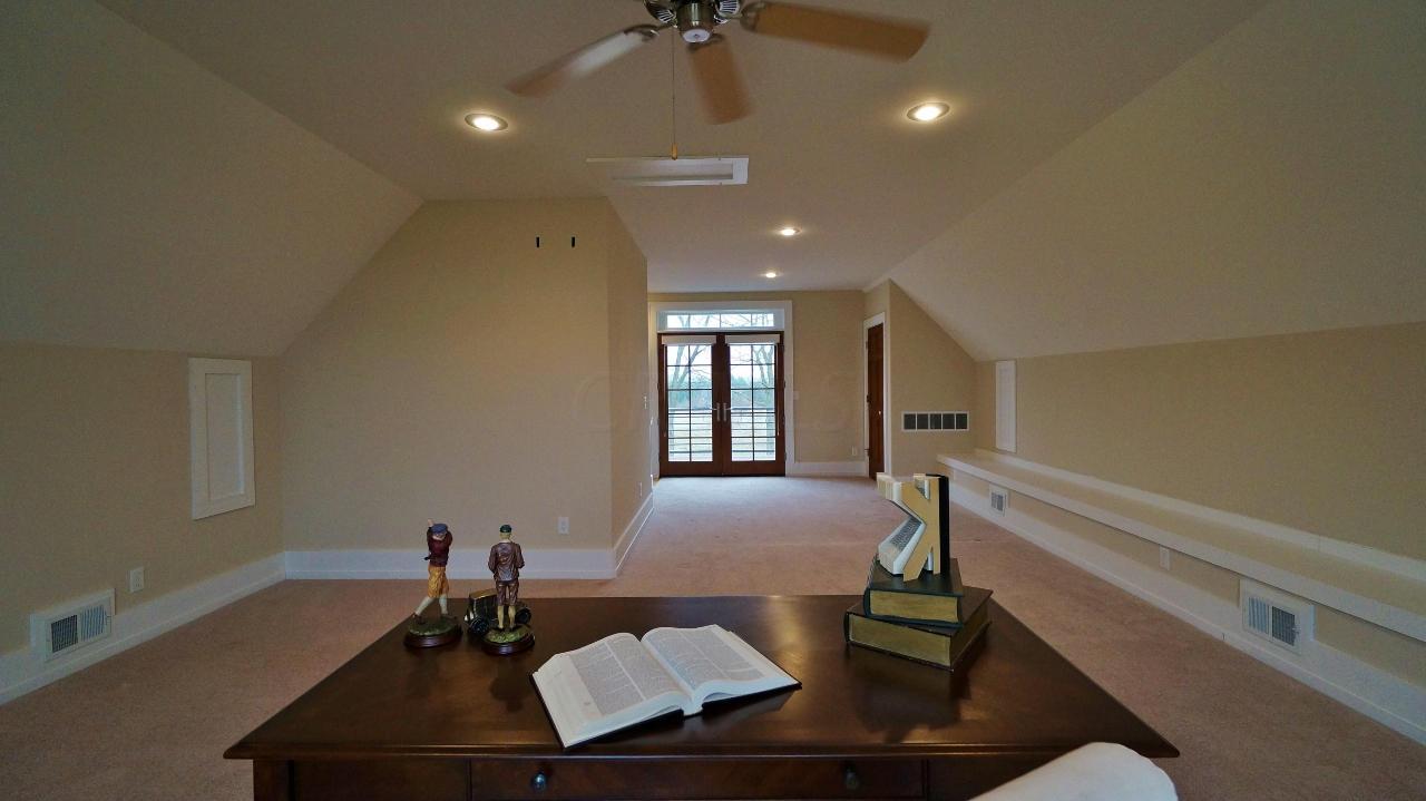405 Secretariat Drive Springfield, OH 45503 - Photo 23 of 33
