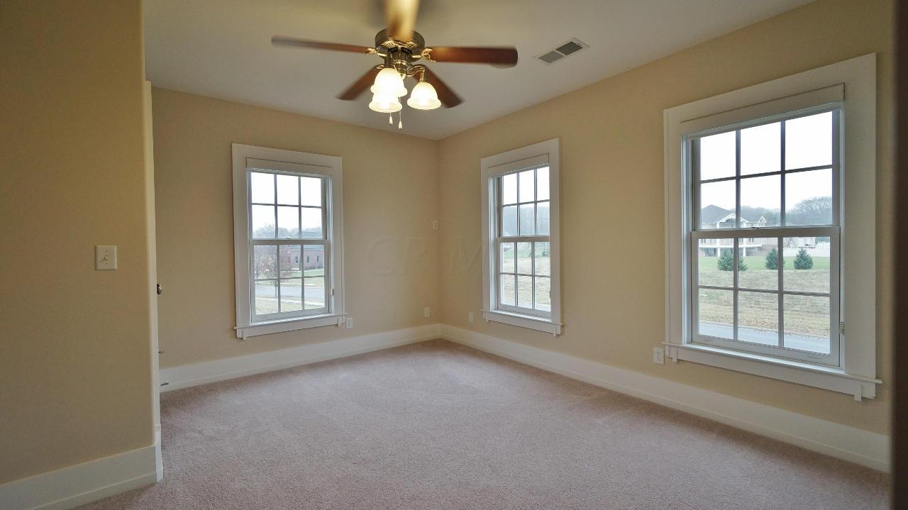 405 Secretariat Drive Springfield, OH 45503 - Photo 25 of 33