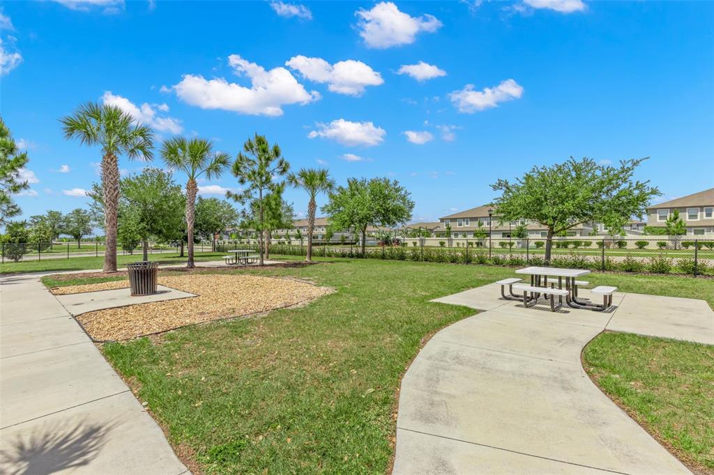10284 Newminster Loop Ruskin, FL 33573 - Photo 68 of 72