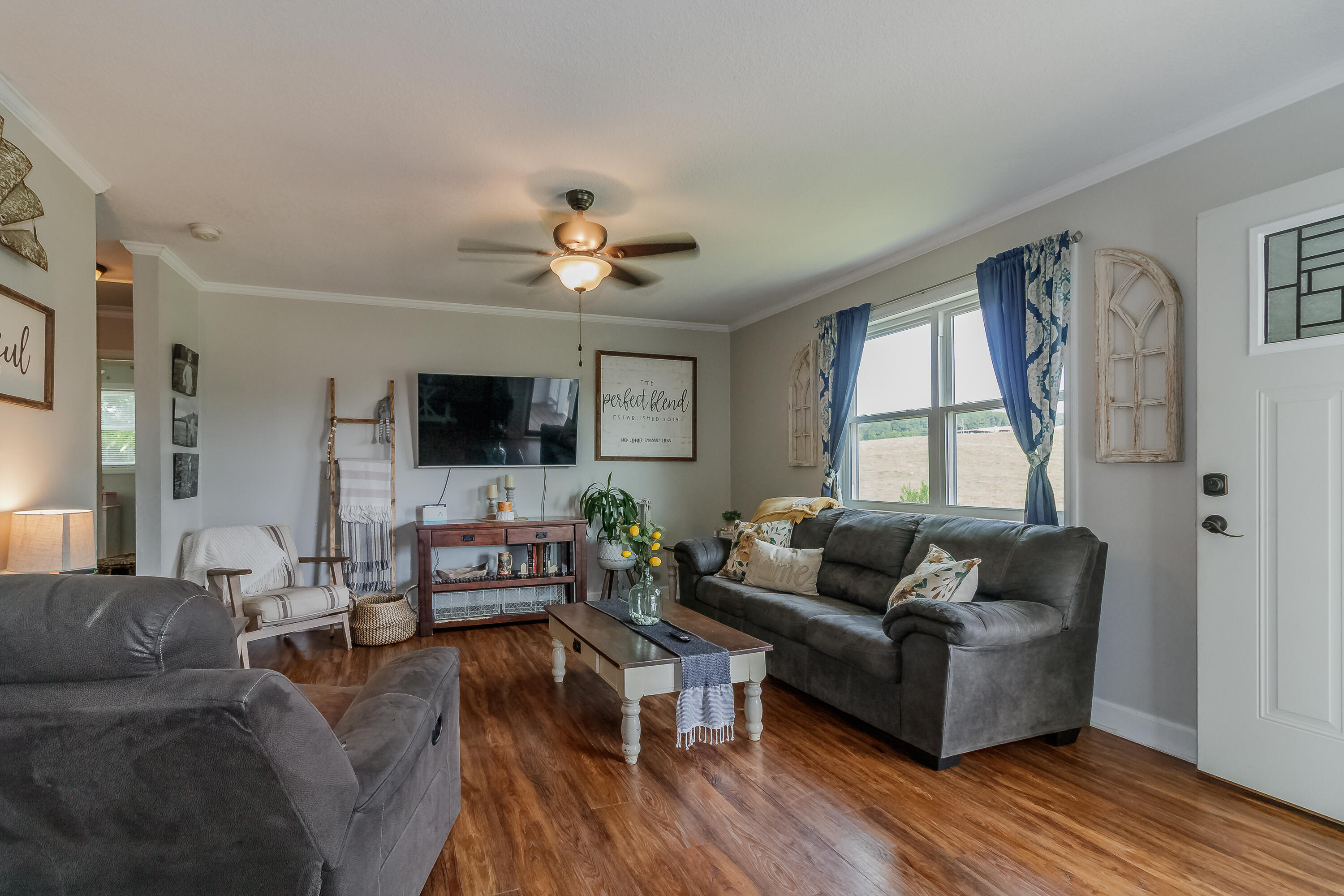 3661 Kensington Road Chickamauga, GA 30707 - Photo 3 of 41 Living Room