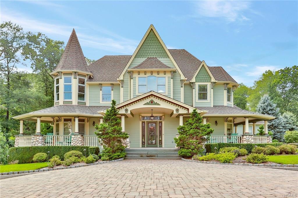 12 Camelot Way, Orangeburg, NY 10962 Compass