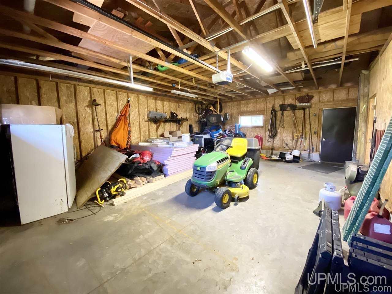 6662 N Road Escanaba, MI 49829 - Photo 9 of 40
