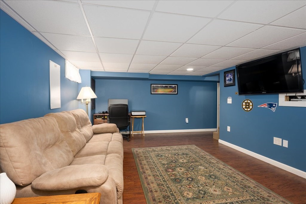 27 Meadowbrook Road Auburn, MA 01501 - Photo 21 of 37 Gallery Image 21