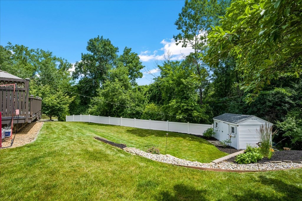 27 Meadowbrook Road Auburn, MA 01501 - Photo 28 of 37 Gallery Image 28
