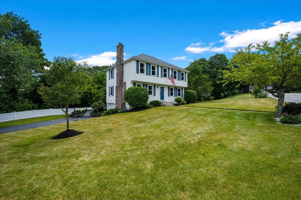 27 Meadowbrook Road Auburn, MA 01501 - Photo 33 of 37 Gallery Image 33