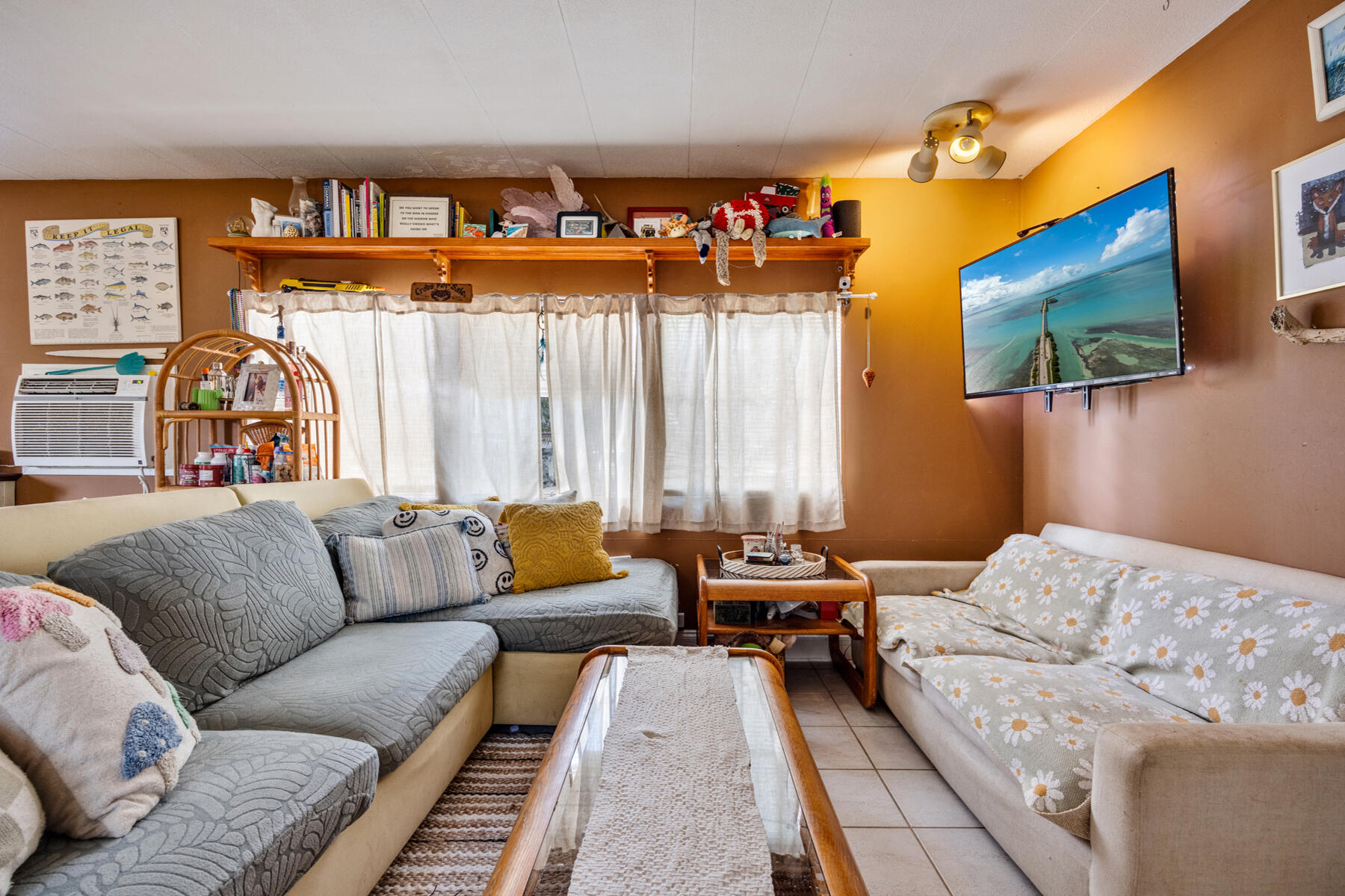 3 Riviera Drive Key West, FL 33040 - Photo 11 of 35 livingroom