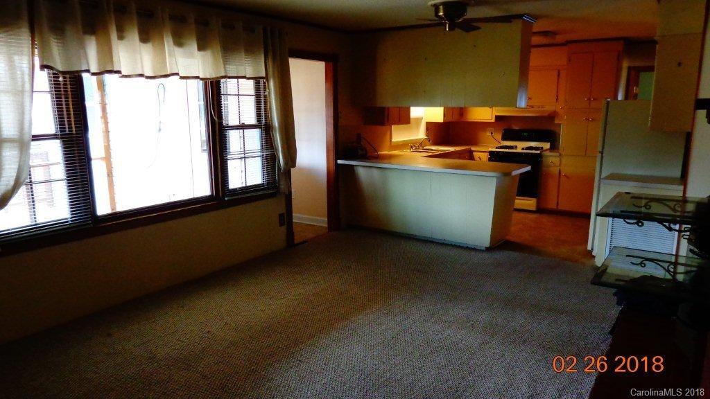 6785 Oakridge Road Clover, SC 29710 - Photo 10 of 24 Gallery Image 10