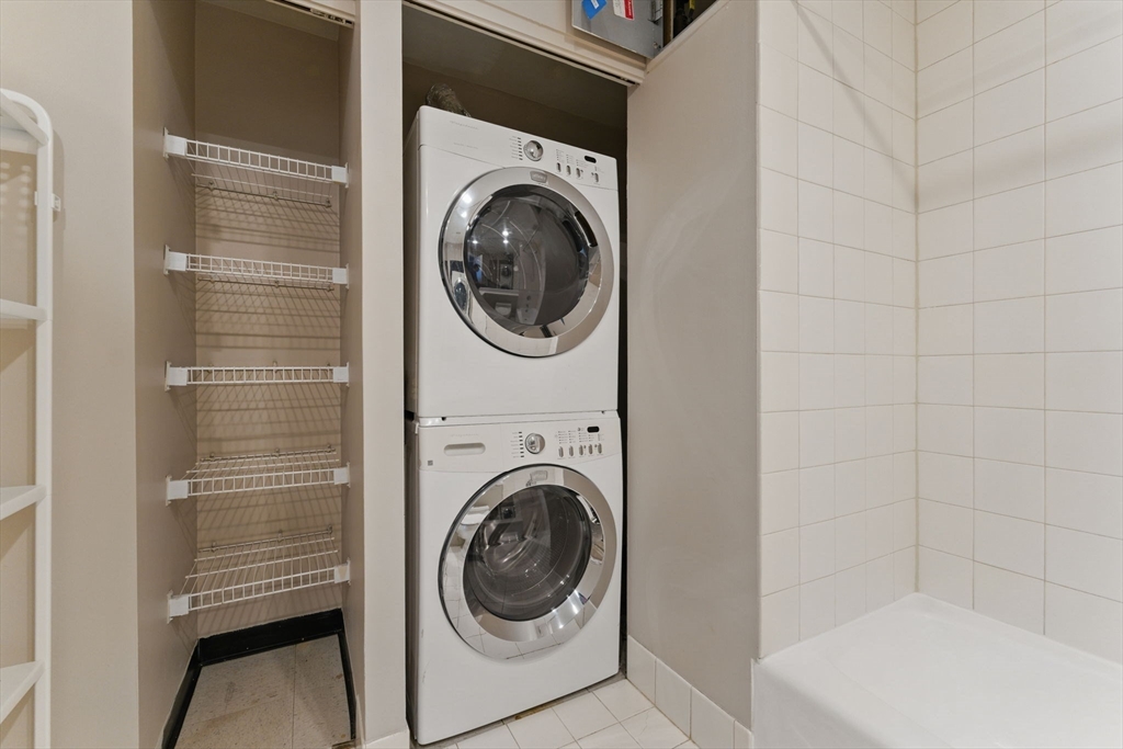 10 Rogers Street, Unit PH19 Cambridge, MA 02142 - Photo 15 of 39