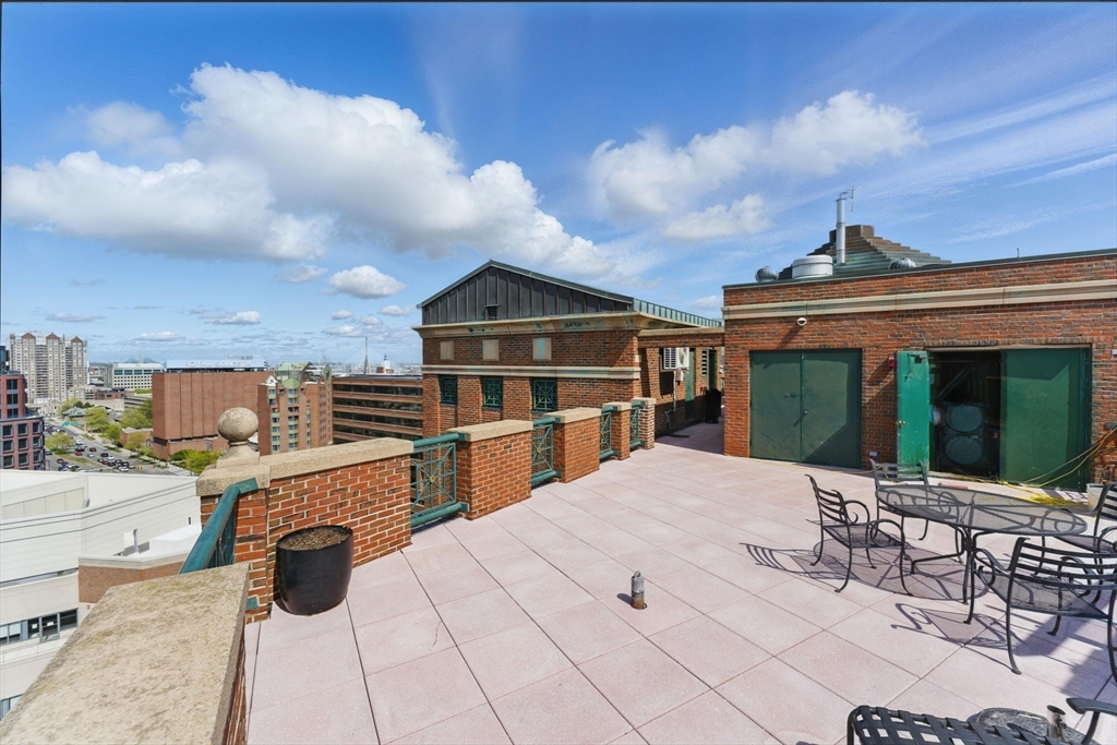 10 Rogers Street, Unit PH19 Cambridge, MA 02142 - Photo 23 of 39