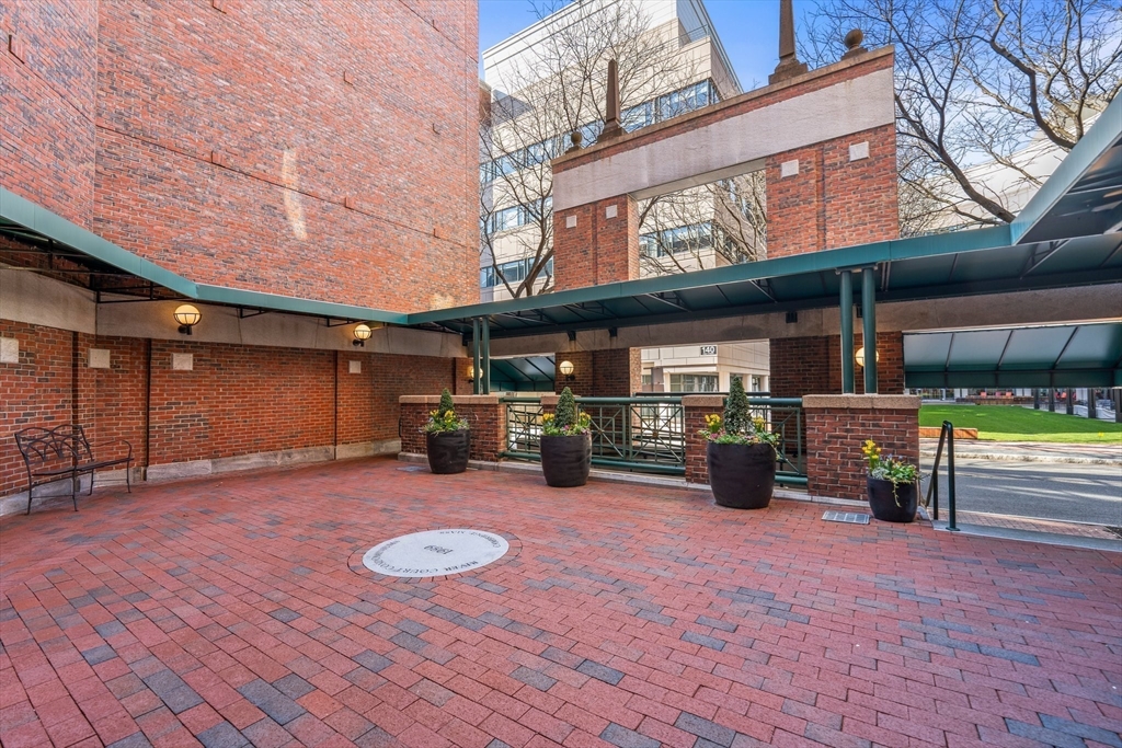 10 Rogers Street, Unit PH19 Cambridge, MA 02142 - Photo 29 of 39