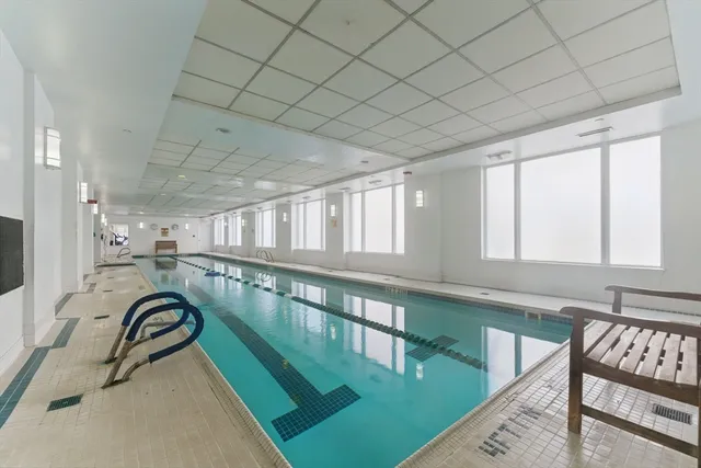 $1,190,000 | 10 Rogers Street, Unit PH19, Cambridge, MA 02142