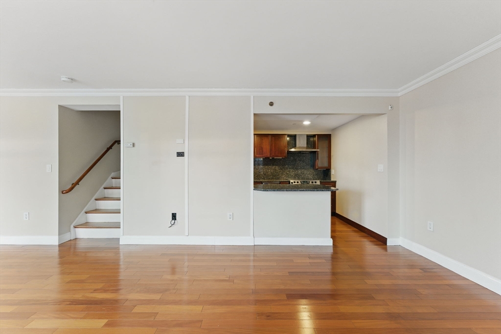 10 Rogers Street, Unit PH19 Cambridge, MA 02142 - Photo 7 of 39