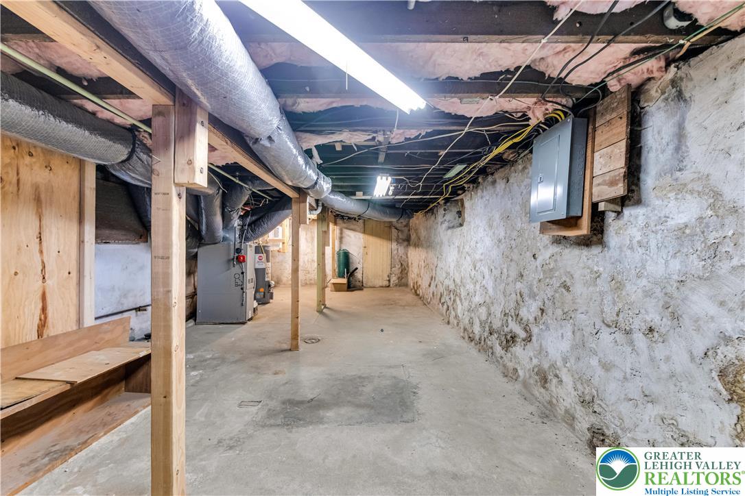 2246 2nd Street Wilson, PA 18042 - Photo 32 of 47 a view of small space