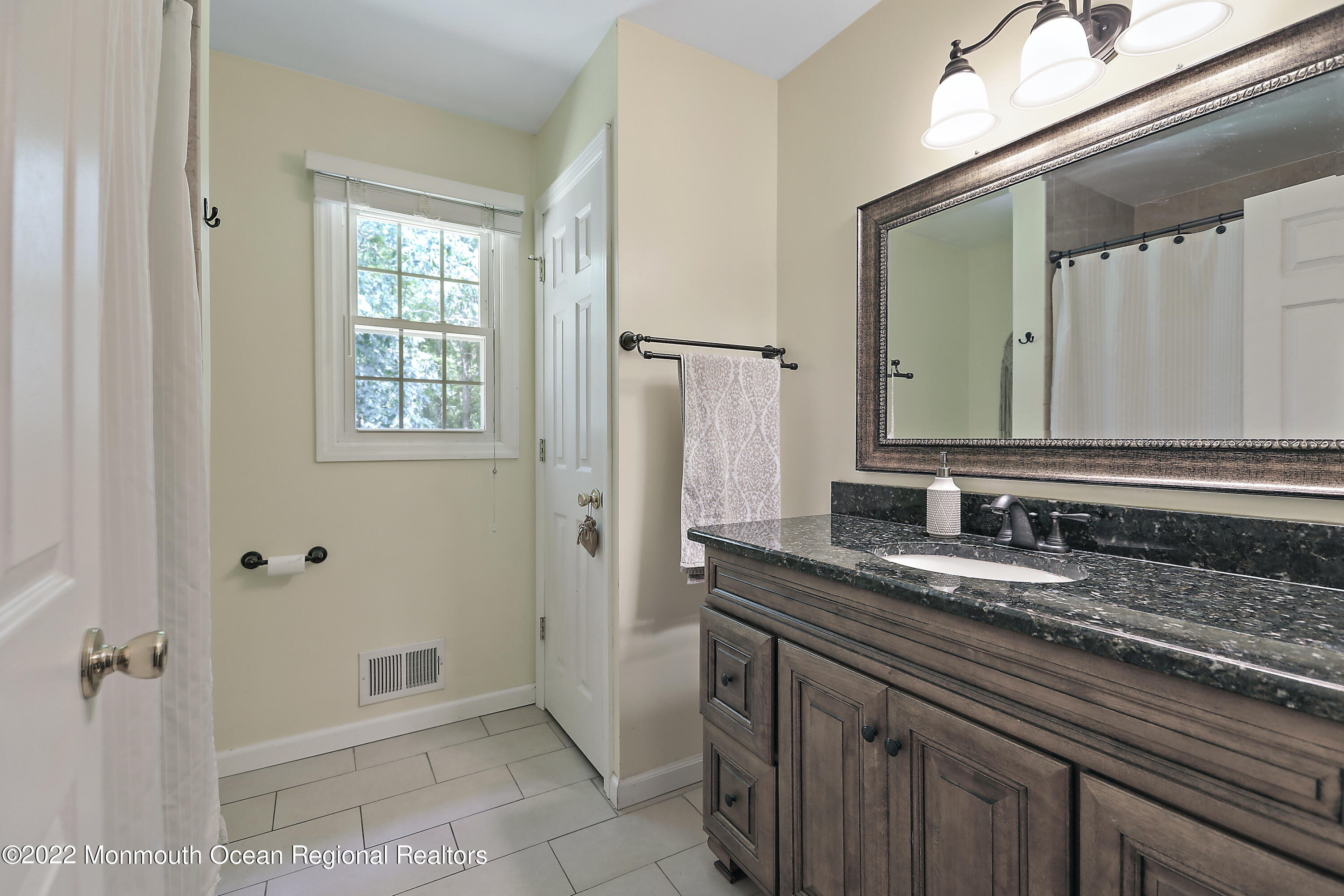 463 Cedar Swamp Road Jackson, NJ 08527 - Photo 22 of 40 5W5A3820