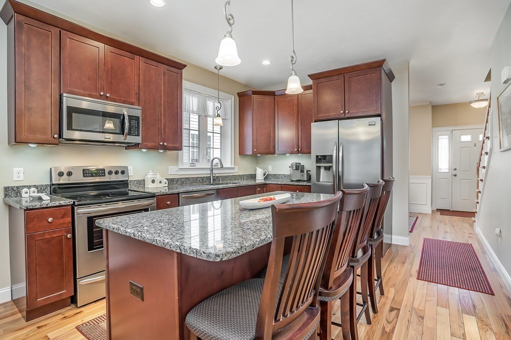 12 Beaver Pond Road, Unit 12 Milford, MA 01757 - Photo 4 of 31 Gallery Image 4