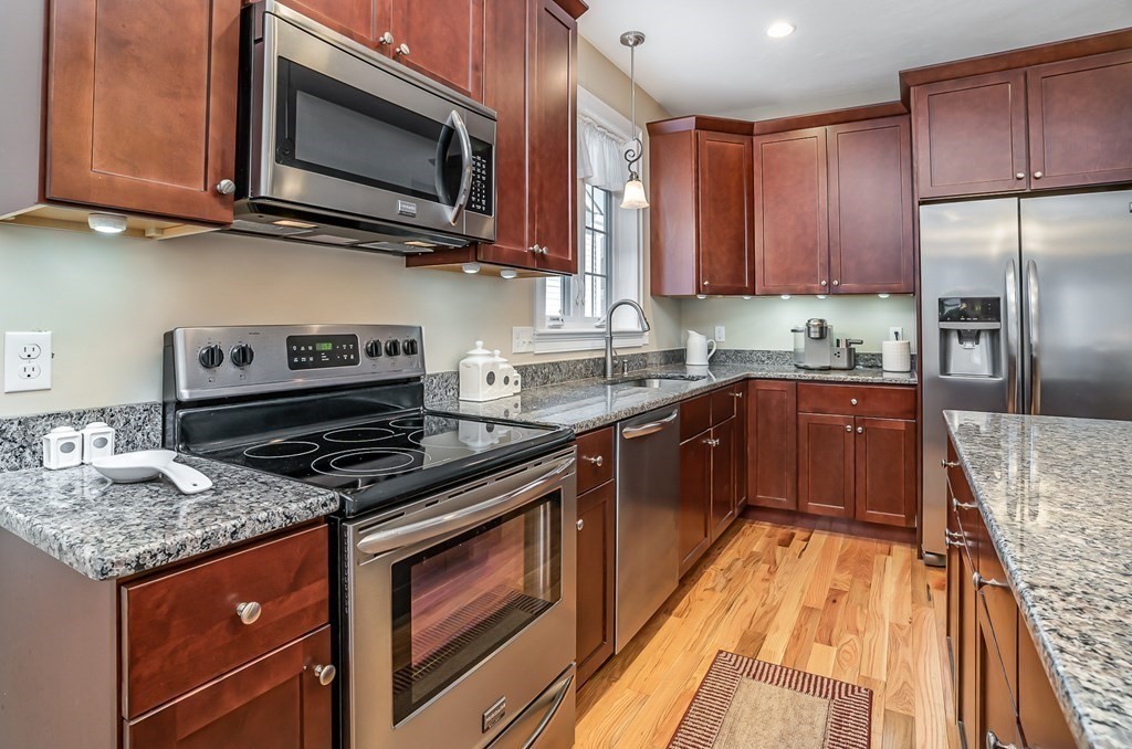 12 Beaver Pond Road, Unit 12 Milford, MA 01757 - Photo 5 of 31 Gallery Image 5