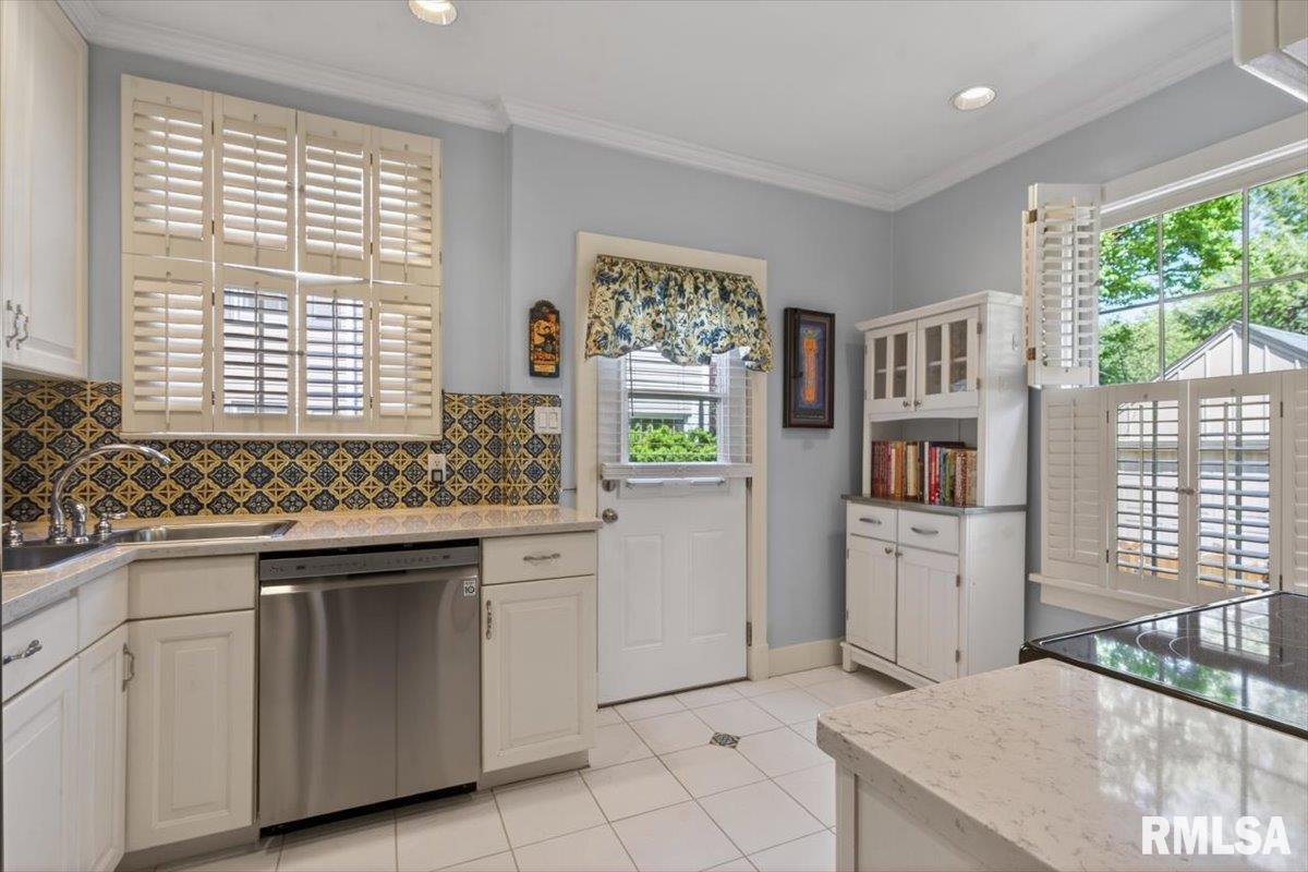 1720 South Bates Avenue Springfield, IL 62704 - Photo 18 of 47