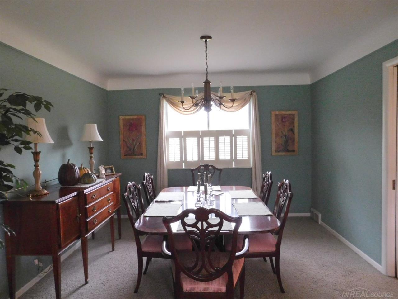 1091 Canterbury Road Grosse Pointe Woods, MI 48236 - Photo 3 of 26