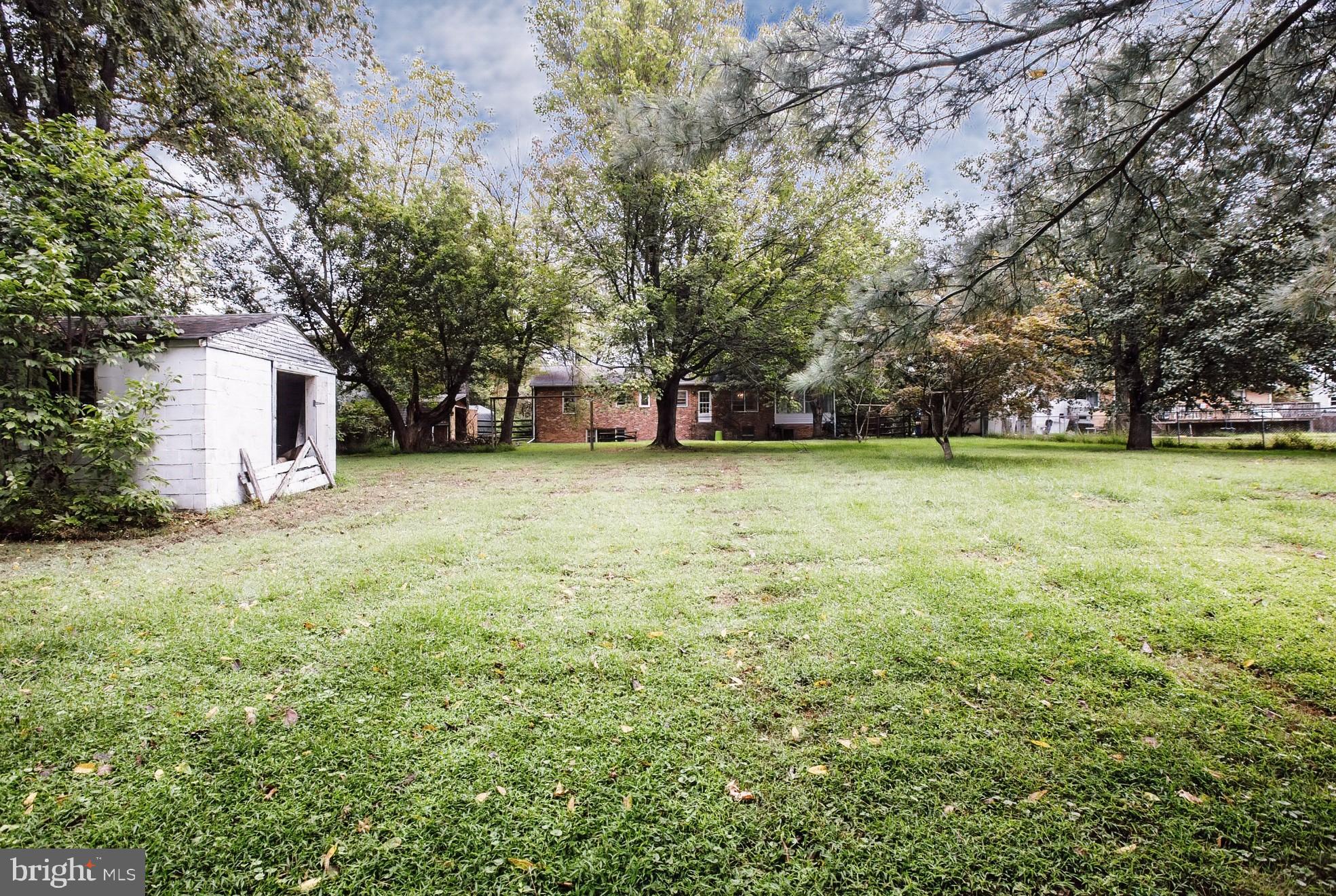 1301 Harding Lane Silver Spring, MD 20905 - Photo 27 of 28