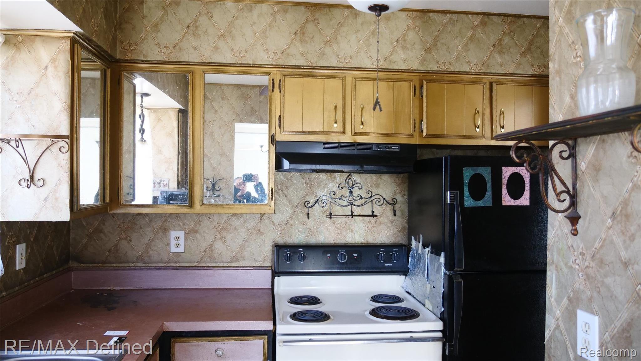 2360 Cardigan Court Warren, MI 48091 - Photo 11 of 24 P1155046.JPG