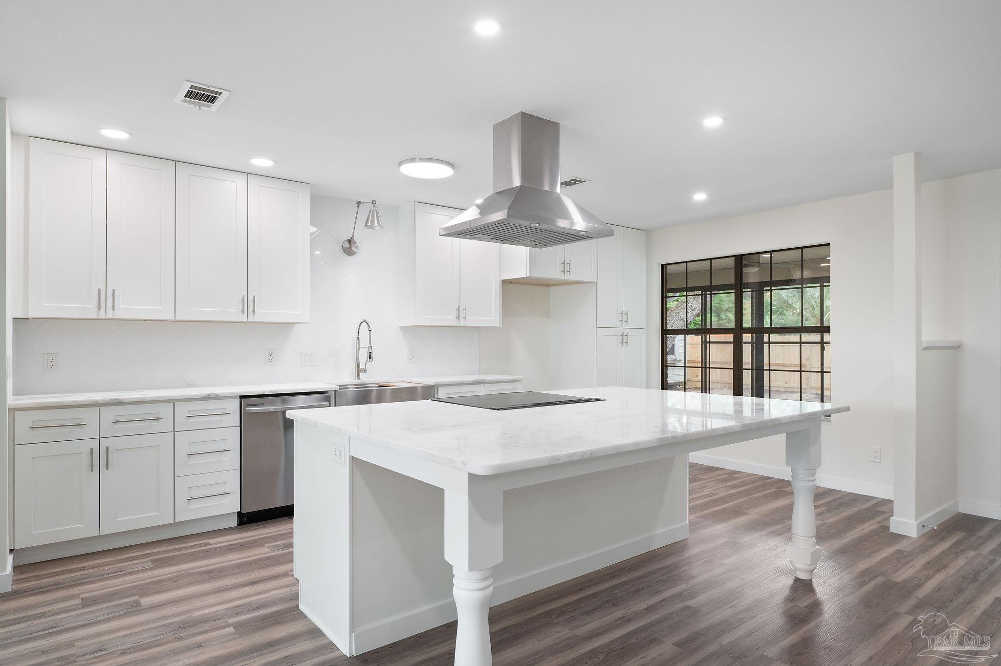 8117 Raleigh Street Navarre, FL 32566 - Photo 13 of 37