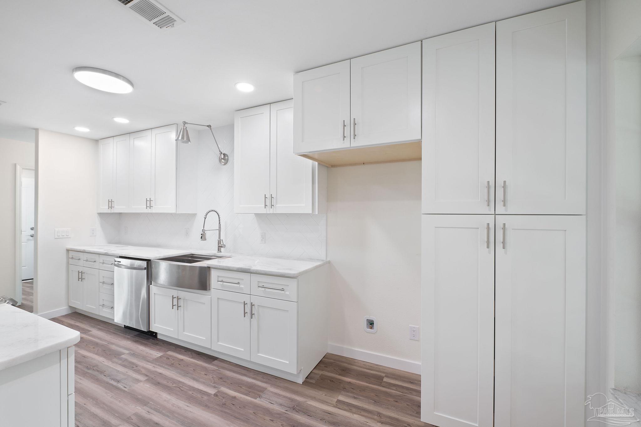 8117 Raleigh Street Navarre, FL 32566 - Photo 15 of 37