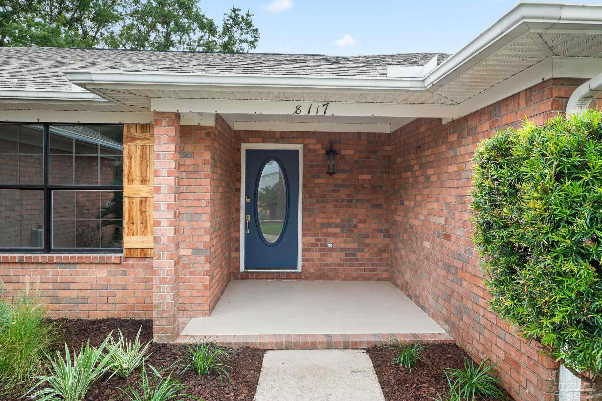 8117 Raleigh Street Navarre, FL 32566 - Photo 4 of 37