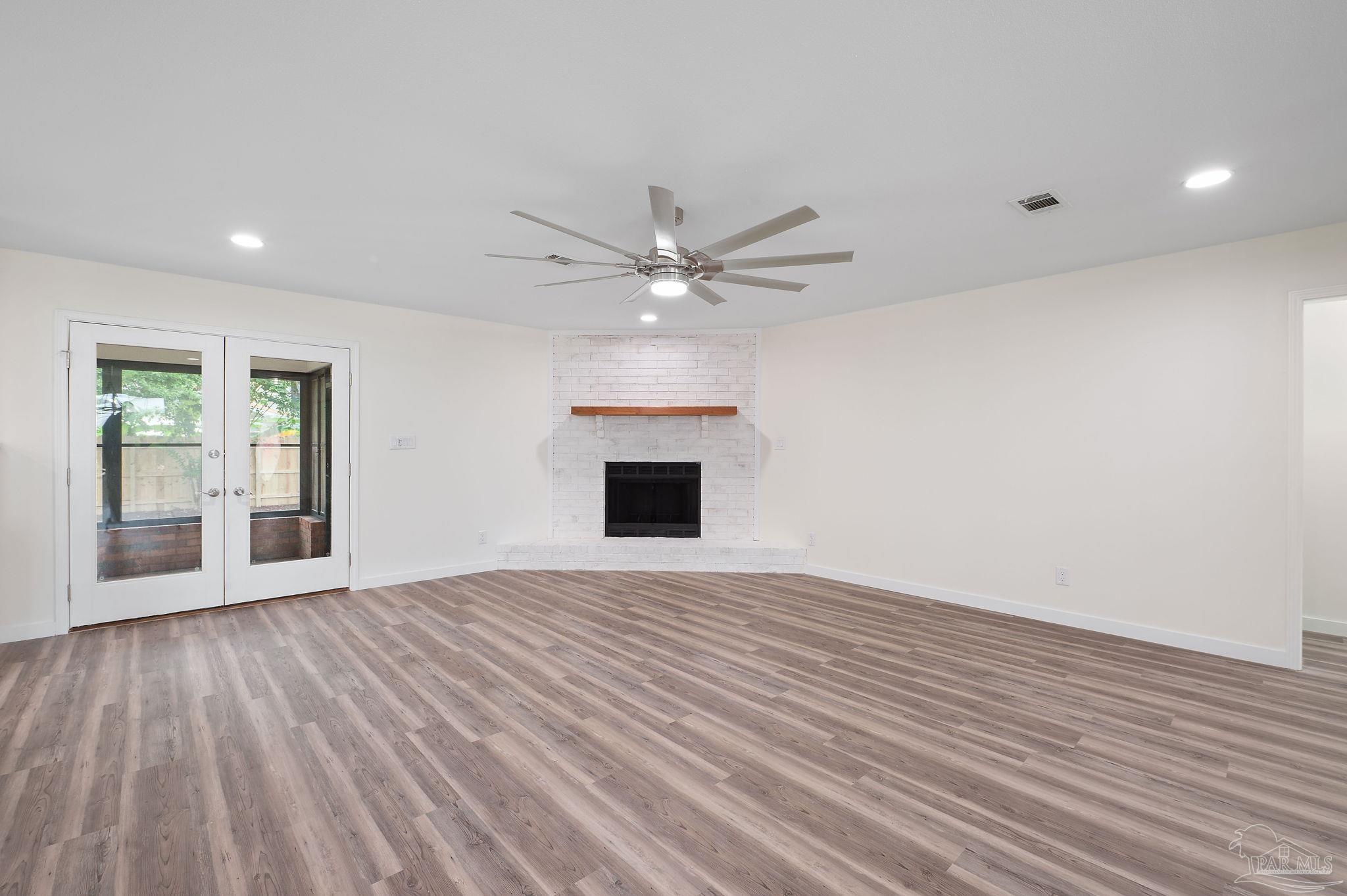 8117 Raleigh Street Navarre, FL 32566 - Photo 9 of 37
