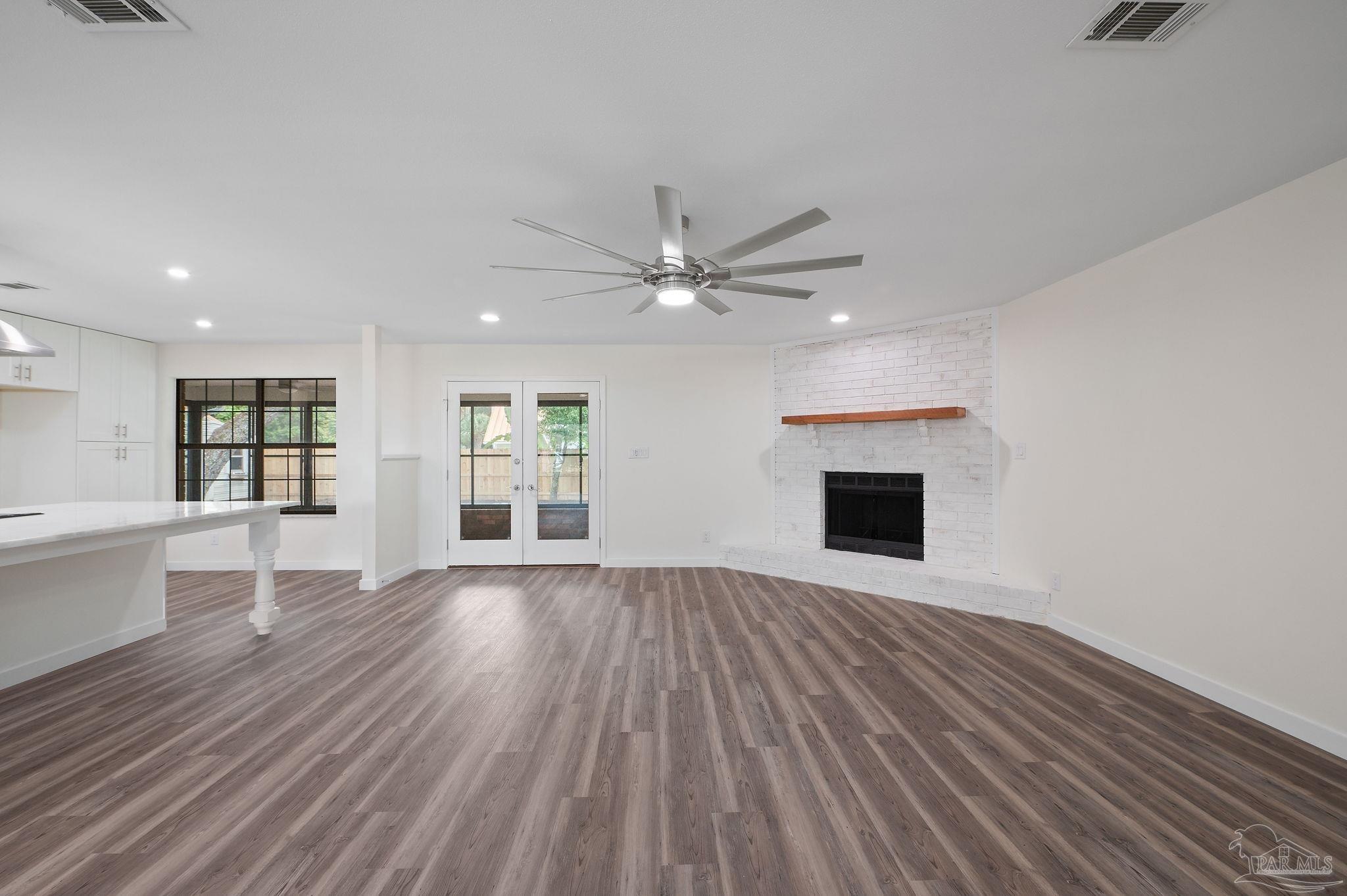 8117 Raleigh Street Navarre, FL 32566 - Photo 10 of 37