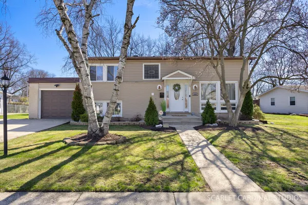 $525,000 | 1003 East Alder Lane, Mount Prospect, IL 60056