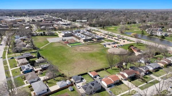 $525,000 | 1003 East Alder Lane, Mount Prospect, IL 60056