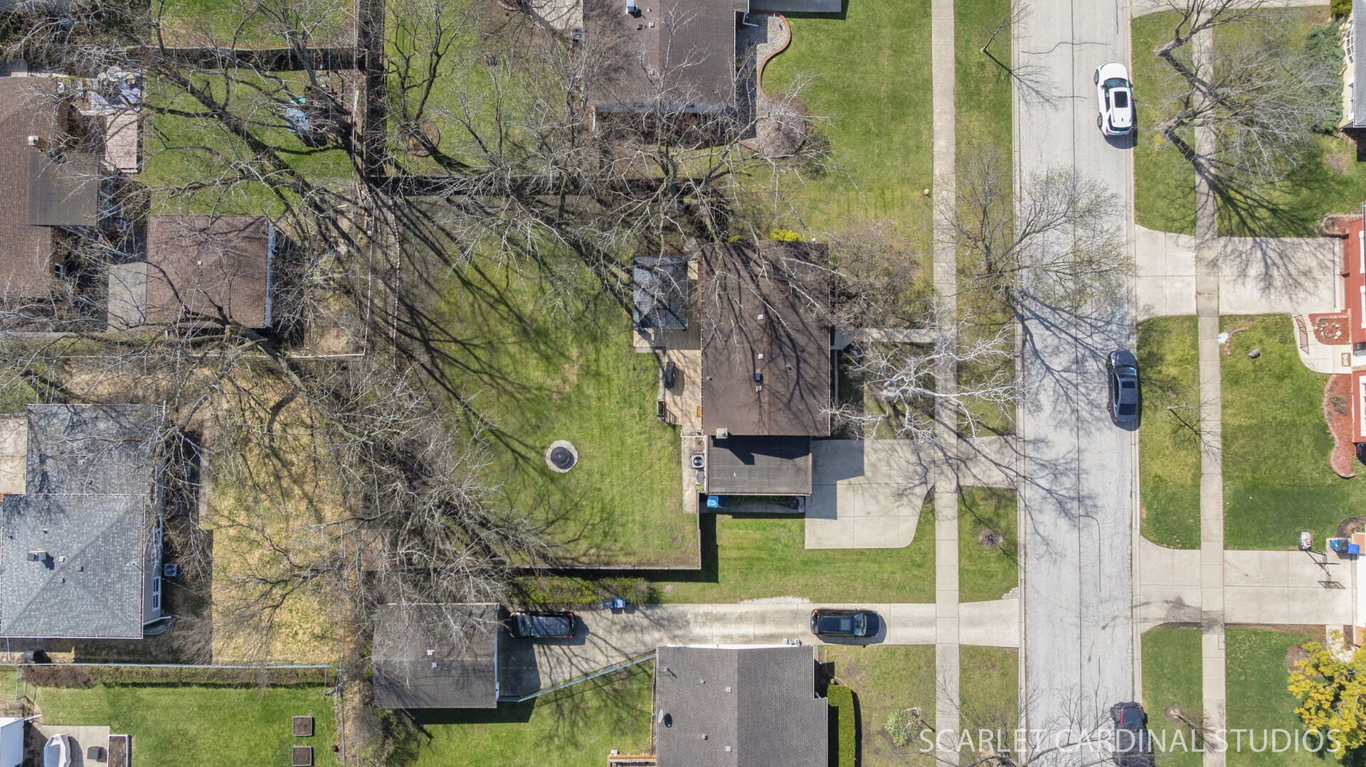 1003 East Alder Lane Mount Prospect, IL 60056 - Photo 27 of 35 an aerial view of a house with a yard