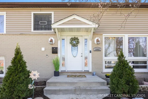 $525,000 | 1003 East Alder Lane, Mount Prospect, IL 60056