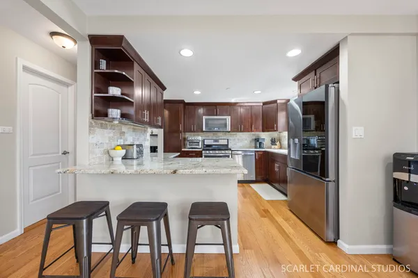 $525,000 | 1003 East Alder Lane, Mount Prospect, IL 60056