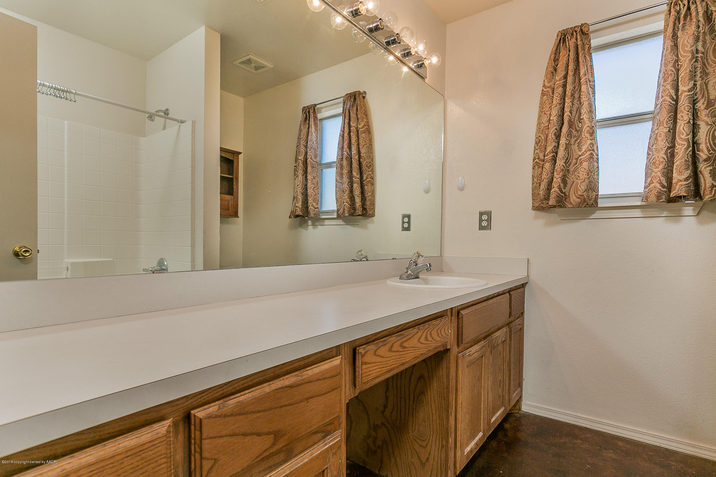 1005 Rushmore Drive Amarillo, TX 79110 - Photo 15 of 20 Bathroom 2